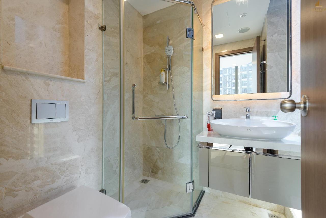 Hilton Residence - Landmark 81 Vinhomes Central Park Хошимин Екстериор снимка