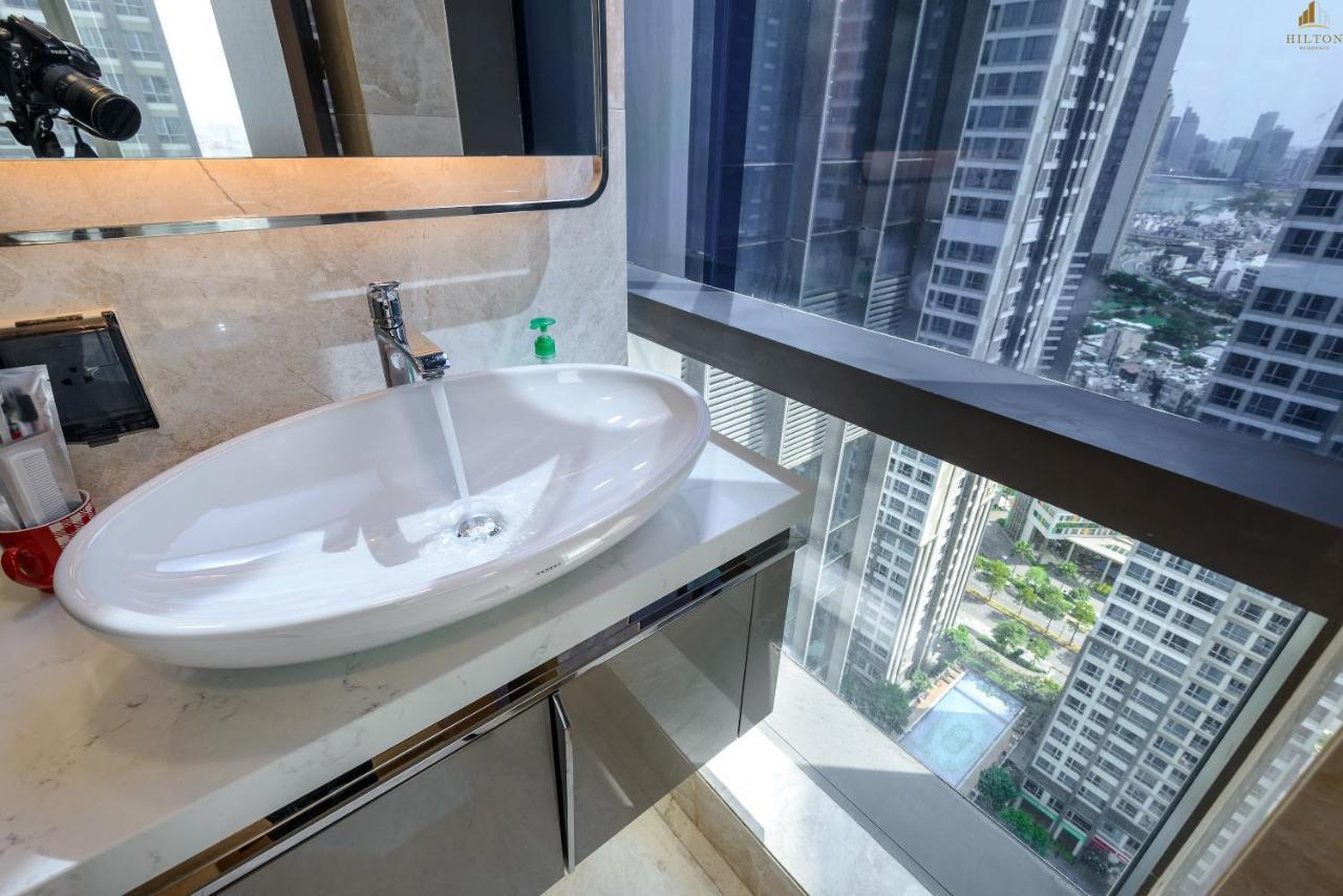 Hilton Residence - Landmark 81 Vinhomes Central Park Хошимин Екстериор снимка